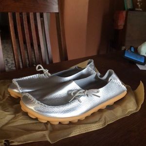 Size 10 women’s shoes, new!